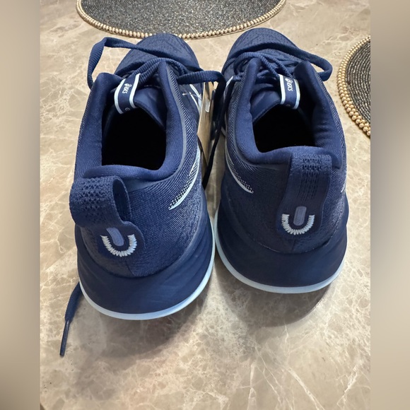 ASICS® GEL-CUMULUS® 27
Running Shoe (Men) Size 9 - Picture 11 of 16